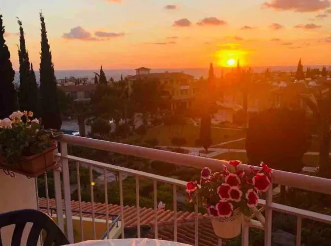 Regina Gardens Sunset With Fast Free Wi-fi And Late Check-out * パ フォス