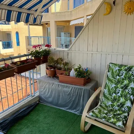 Apartment Regina Gardens Sunset With Fast Free Wi-fi And Late Check-out *
