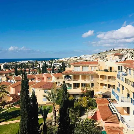 Regina Gardens Sunset With Fast Free Wi-fi And Late Check-out