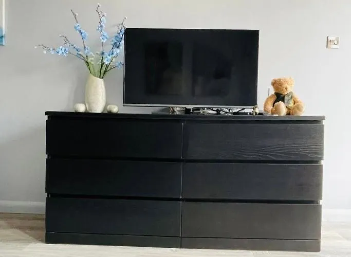 Regina Gardens Sunset With Fast Free Wi-fi And Late Check-out Apartman