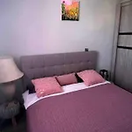 Regina Gardens Sunset With Fast Free Wi-fi And Late Check-out Apartment