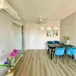Apartment Regina Gardens Sunset With Fast Free Wi-fi And Late Check-out