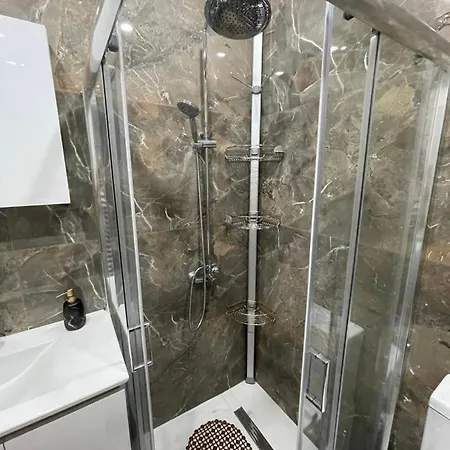 Regina Gardens Sunset With Fast Free Wi-fi And Late Check-out Apartmán