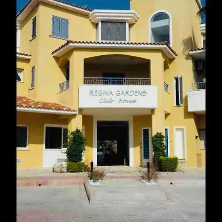 Regina Gardens With Fast Free Wi-fi *
