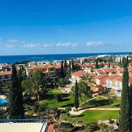 Regina Gardens Sunset With Fast Free Wi-fi And Late Check-out *