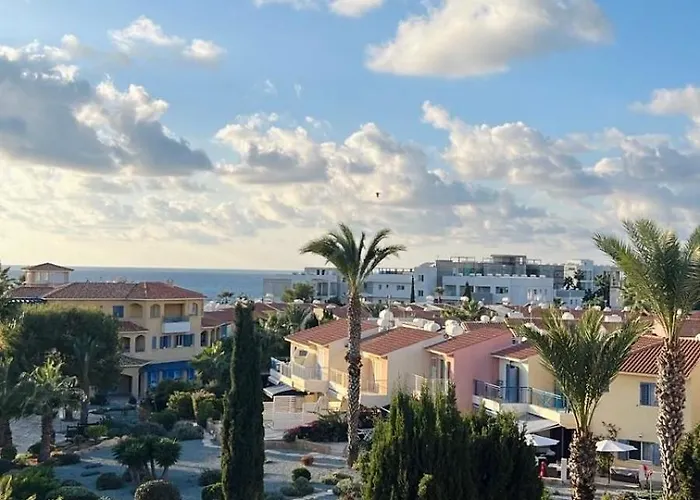 Regina Gardens Sunset With Fast Free Wi-fi And Late Check-out Paphos